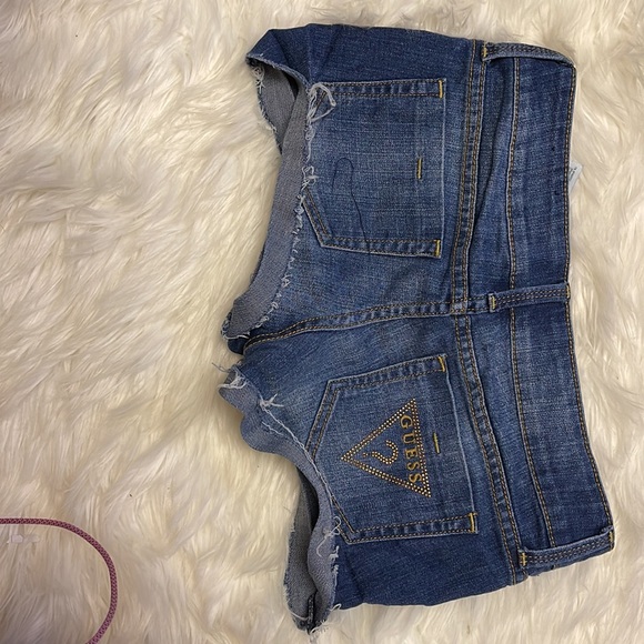 Guess Short Shorts With Jewels Logo - Picture 4 of 4